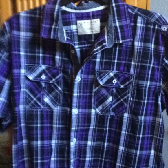 Marc Ecko short sleeve shirt 👔. - Picture 4 of 7